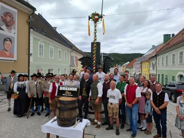 Das Freyungsaufstellen und der Wiesenmarkt-Bieranstich mit Breznik Bier bilden jedes Jahr den feierlichen Auftakt der Wiesenmarkt-Zeit – am Samstag, 22. August, war es heuer soweit und am 4. September startet der Bleiburger Wiesenmarkt. | Foto: Wrießnig