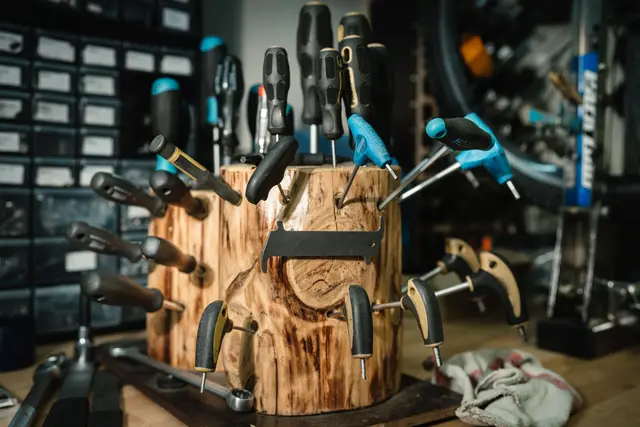Es geht nichts über das richtige Handwerkszeug. | Foto: Bernd Grosseck