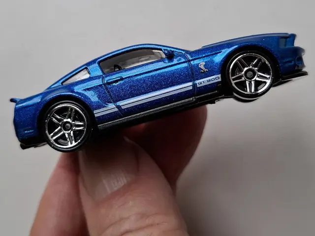 Heutige Mustangs zitieren formal klassische Fastbacks, die einst eine eigene Kategorie begründet haben: Pony Cars.