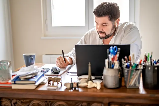 Die Geschäftsidee steht, aber es fehlt am Kapital für die Umsetzung. Traditionelle Bankkredite scheitern an Sicherheiten.  | Foto:  iStock