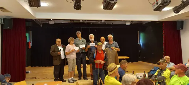 Sie waren die glücklichen Gewinner der großen Verlosung. | Foto: ÖKB St. Nikolai im Sölktal