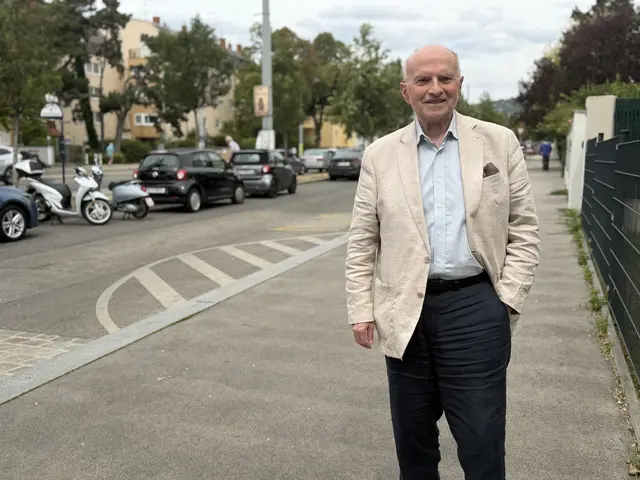 Werner Albeseder (Neos) möchte im Dezember Anträge zur Grinzinger Allee einbringen. | Foto: Neos