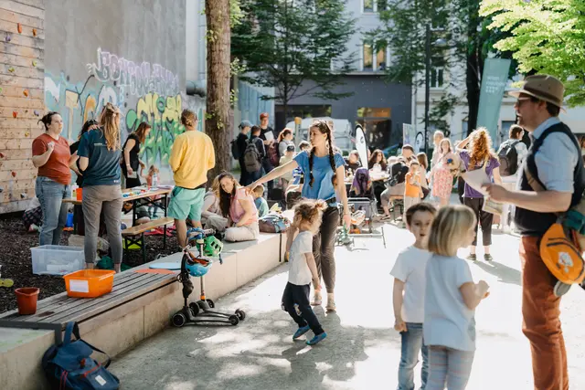 Gemeinsam mit dem Grätzllabor Neubau können Anrainerinnen und Anrainer ihre Vorstellungen für die Stiftgasse einbringen.  | Foto: Tim Dornaus