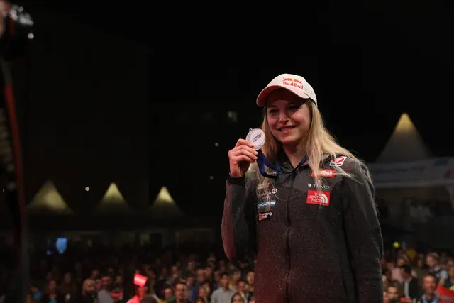 Die Goldene von Jessica Pilz bei der Kletter-WM in Innsbruck 2018 war so quasi der "Auslöser" für das Denkmal in ihrem Heimatort Haag. | Foto: Moritz Liebhaber 