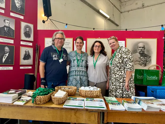 Die "bvaeb" war mit einem Info-Stand am "Tag der Pensionisten" dabei. | Foto: Markus Kahrer