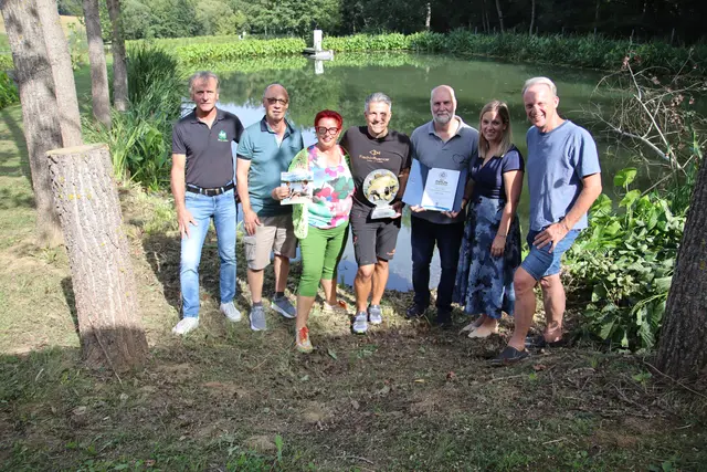 Franz Kamper, Alfred Brauneder, Sonja Behr, Günther Pfleger, Siegfried Unz, Andrea Pock, Heinz Heistinger (v.l.) | Foto: MeinBezirk/Herwig Brucker