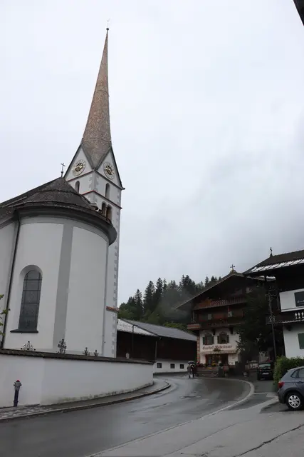 Die Kirche in Scheffau.  | Foto: Martina Obertimpfler 