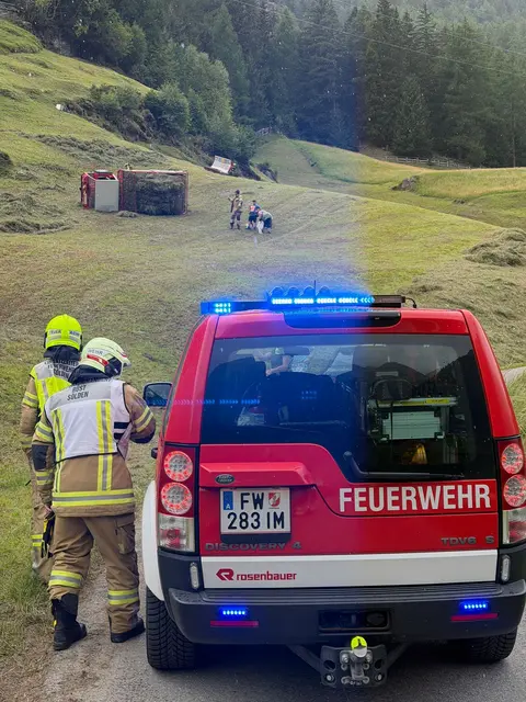 Ein Schlepperunfall in Sölden führte zum Einsatz des Notarzthubschraubers. | Foto: Zoom.tirol