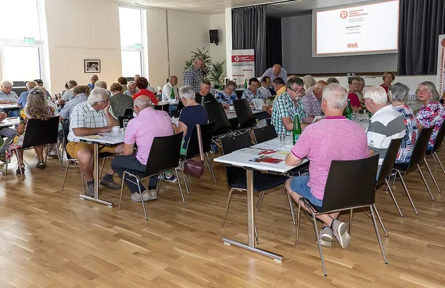 Bei der Bezirkskonferenz | Foto: Irschik