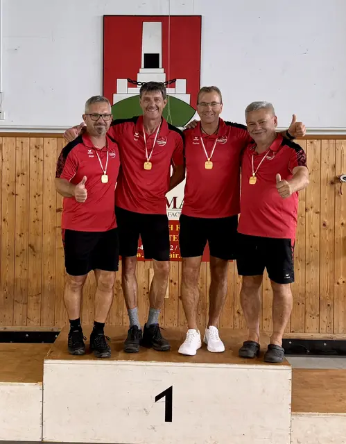 ASKÖ Thalheim 1 
v.l.n.r.: Jürgen Wallner, Karl Eckhart, Thomas Waage, Josef Eisenköck | Foto: Thomas Waage