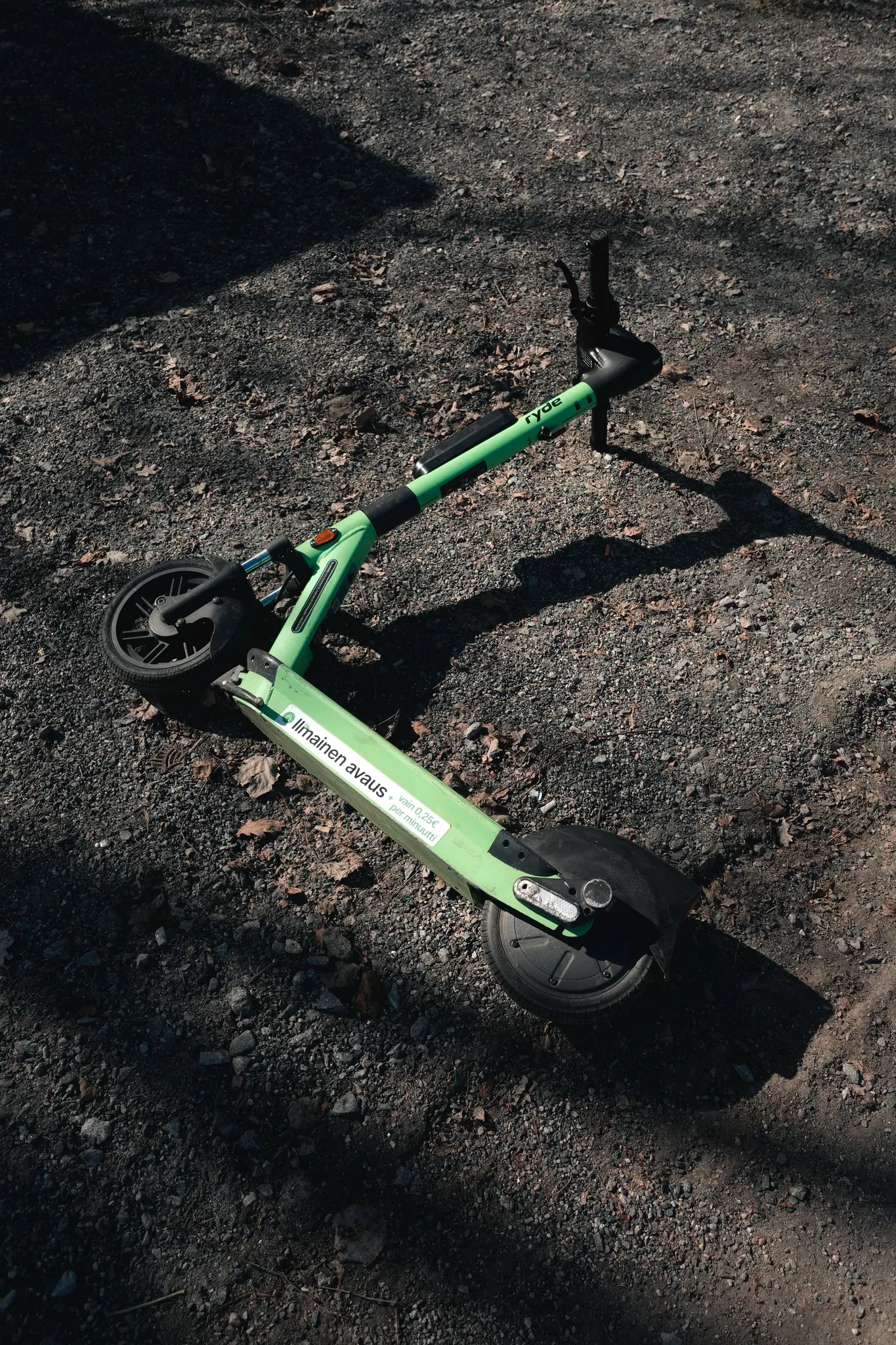 17-year-olds injured: Youths speed on e-scooter at 86 km/h in Kufstein - | ...