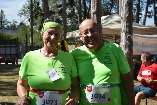 Ernest und Hilde Wagl von TEAM HAPPY WALKER | Foto: Julia Lirsch / MeinBezirk