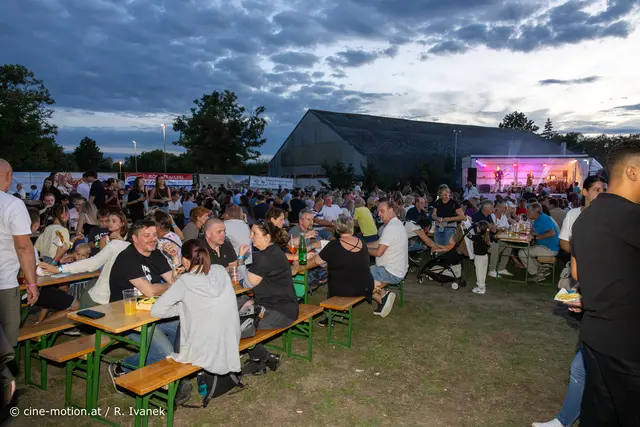 Stimmung gegen 19:30 Uhr. | Foto: cine-motion.at / R. Ivanek