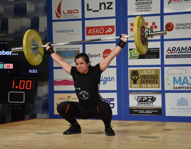 Schirin Pfeneberger (Wels) mit 55 kg Reißen PB

Foto: Conny Högg