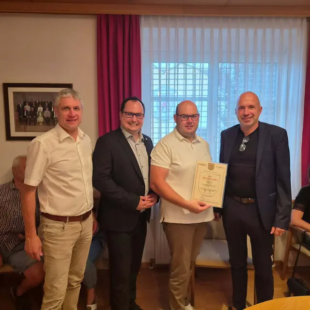 Neuer Vizebürgermeister für Unterwart: Ewald Szabo, Vizebürgermeister Márton Ilyés, Ex-Vizebürgermeister Joachim Szabo, Bürgermeister Hannes Nemeth | Foto: SPÖ Unterwart