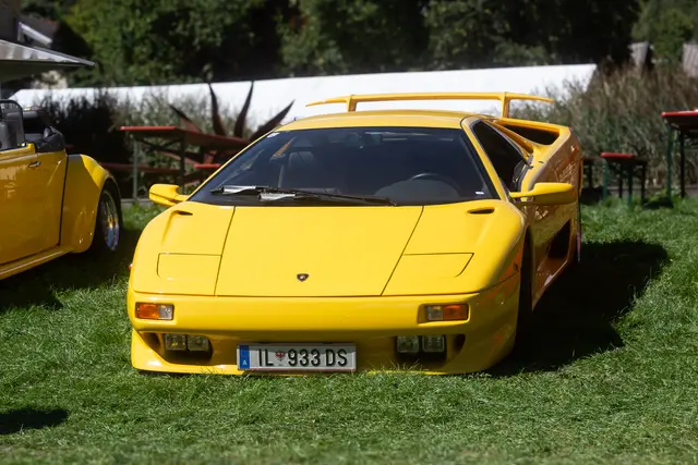 Beim Lamborghini blieb den jungen BesucherInnen kurz das Herz stehen. | Foto: tatt