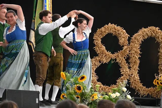 Volkstanzgruppe Tulln: 80 Jahre Landjugend Niederösterreich wurde in der Bezirkshauptstadt Melk gebührend gefeiert. | Foto: Gerlinde Siebenhandl