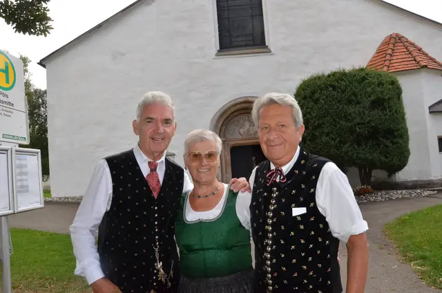 Treffpunkt Pfarrkirche beim Brauchtumsonntag.
