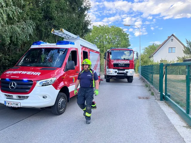 Einsatz am Wochenende. Tatort Gartenzaun. | Foto: FF Ternitz-Pottschach