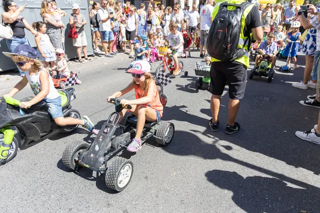 Kinder konnten mit Trettraktoren, Bobbycars oder Dreirädern bei einer eigenen Traktorparade teilnehmen. | Foto: René Brunhölzl/ MeinBezirk
