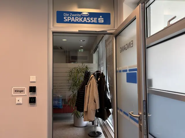 Die Zweite Sparkasse in Itzling findet sich direkt in der "normalen" Sparkasse.  | Foto: Sabrina Moriggl