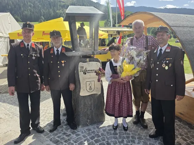 100 Jahre Feuerwehr Predlitz, diese Tafel erinnert zukünftig dauf dieses Jubiläum. | Foto: Anita Galler