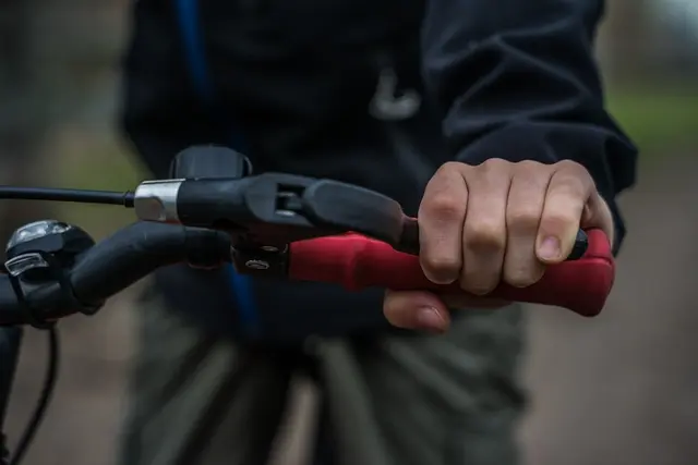 Zwischen dem 13. und 20. Juni drang ein unbekannter Täter in der Tiefgarage eines Mehrparteienwohnhauses in St. Johann im Pongau ein und stahl ein dort abgestelltes E-Bike. | Foto: pixabay.com