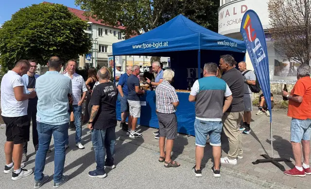 Beim Info-Stand wurden zahlreiche Gespräche geführt. | Foto: FPÖ