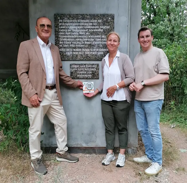 In Schrattenthal: LEADER Obmann Peter Steinbach, LEADER GF Renate Mihle und Bgm. Stefan Schmid  | Foto: LEADER Region Weinviertel-Manhartsberg 