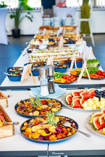 Mit einem Abschlussbrunch bei herrlichem Wetter endet die diesjährige Saison für das Welser "Dachgeflüster". | Foto: Rene Hauser