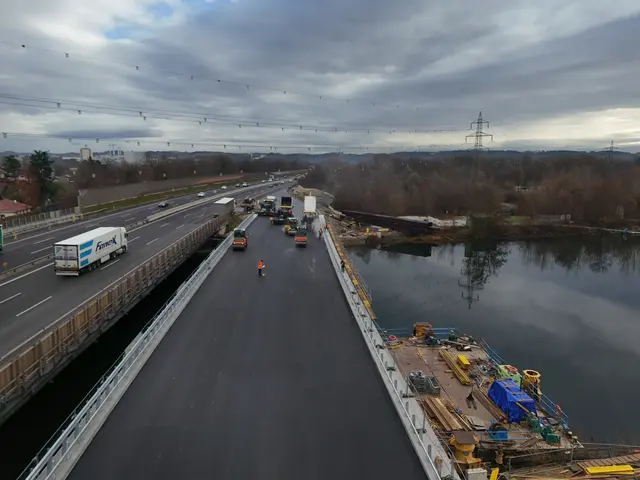 Die Brückenarbeiten an der A2 in Graz gehen in die Endphase, in beide Fahrtrichtungen stehen wieder drei Fahrstreifen zur Verfügung.  | Foto: ASFINAG/Metz &amp; Partner