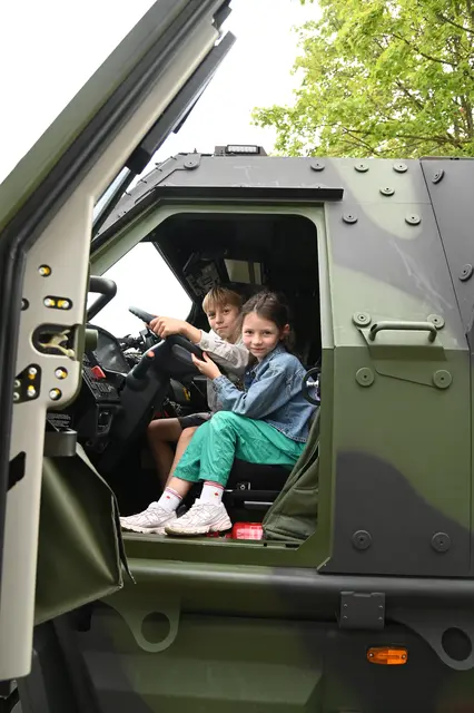 Mittendrin statt nur dabei: Die Kinder durften beim Ferienspiel die Bolfras-Kaserne hautnah entdecken.