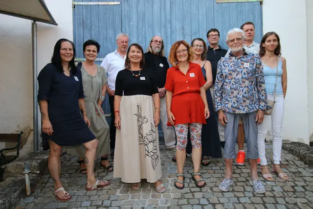 v. li. Daniela Noits, Angelika Ahmed-Schedl, Edith Sandhofer, Robert Kristöfl, Christoph Potmesil, Ursula Mauric, Susanne Prassl, Hans Michael Bittner, Erich Machac, Josef Perlinger und Jasmin Thoma 