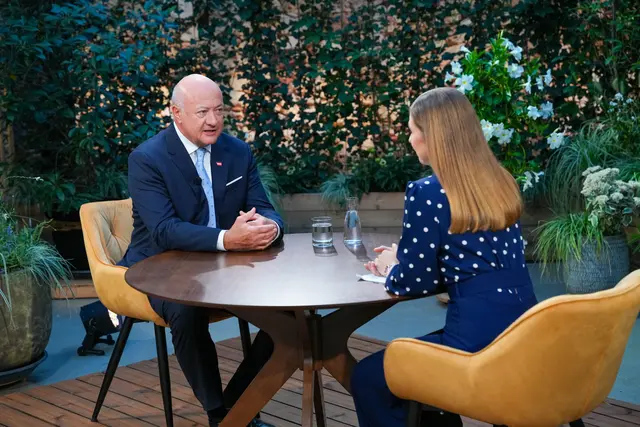Bundeskanzler Christian Stocker sprach im ORF-"Sommergespräch" über ein Zukunftsdepot für Kinder, einen Pensionsfonds, die schwachen ÖVP-Umfragewerte und ein Verbot des politischen Islams. | Foto: ORF/Roman Zach-Kiesling