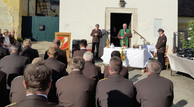 Die Feldmesse wurde von Pfarrer Jerome Ciceu zelebriert. | Foto: FF Missingdorf