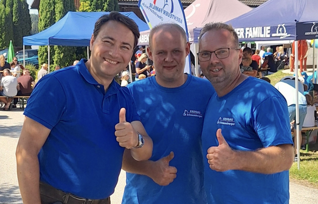 V.l.: Landeshauptmann-Stellvertreter Manfred Haimbuchner, Patrick Haiböck und Bürgermeister Michael Spörker.
 | Foto: FPÖ