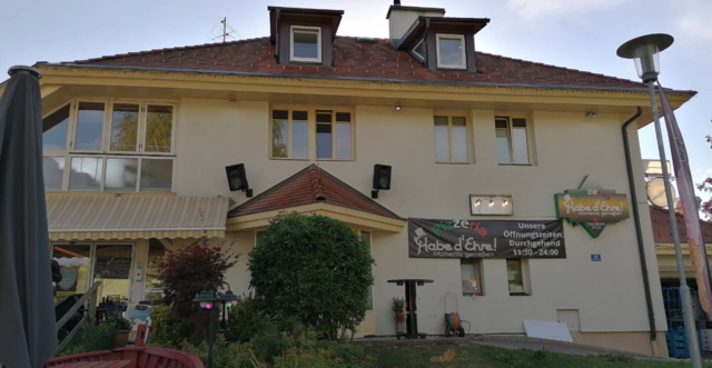 Die beliebte Pizzeria „Habe d’Ehre“ in Seeboden sperrt nach eigenem Wunsch der Betreiberin zu. Eine Neugestaltung ist bereits in Planung.  | Foto: Privat