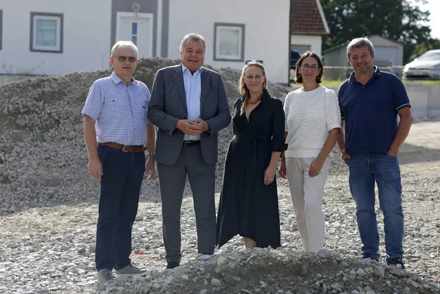Ein Schwerpunkt liegt auf der Kreuzung mit der B135 Gallspacher Straße: Der bislang konfliktträchtige Kreuzungsbereich wird mit einem Linksabbiegestreifen ausgestattet. | Foto: Land OÖ/Daniel Kauder