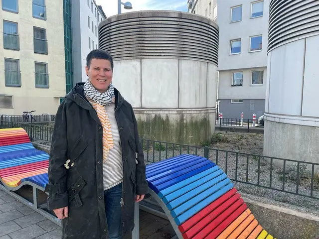 "Es blieb rein beim Park, die besprochenen 19 Bäume mit durchgehendem Grünstreifen und neuer Parkordnung waren plötzlich vom Tisch. Das ist nicht korrekt", so Silke Baron (Grüne Penzing). | Foto: Patricia Hillinger