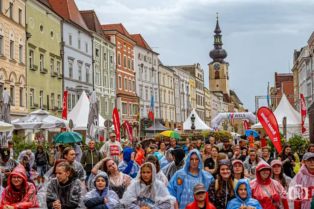 Das diesjährige MusikFestiWels verwandelte die ganze Innenstadt wieder zu einer riesigen Konzertbühne für tausende Besucher. | Foto: Rene Hauser