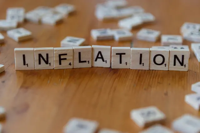 Für den neuerlichen Anstieg waren unter anderem höhere Preise für Treibstoffe und Heizöl verantwortlich. (Symbolbild) | Foto: Markus Winkler/Unsplash