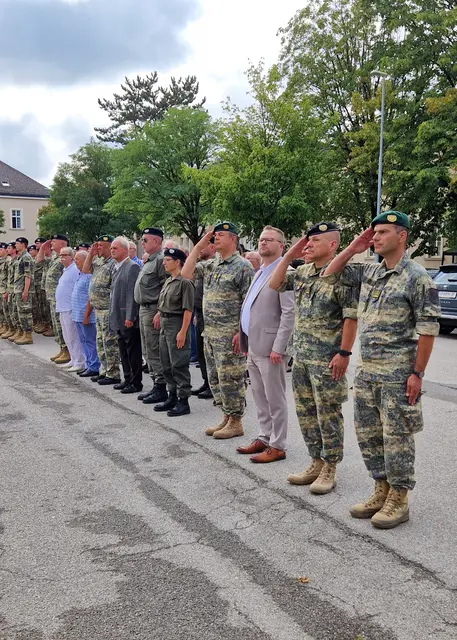 Traditionstag in der Bolfras-Kaserne: Aktive und ehemalige Angehörige des AAB3 kamen zum gemeinsamen Gedenken und Austausch zusammen.