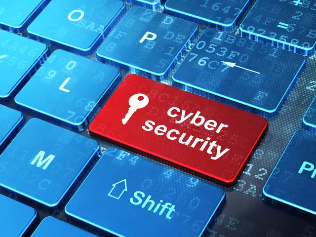 Gleichzeitig ist die wahrgenommene Gefahr gesunken. Im Jahr 2025 stuften noch 47 Prozent der befragten Führungskräfte das Risiko eines Cyberangriffs als hoch ein. 2026 waren es nur noch 38 Prozent. (Symbolbild) | Foto: Panthermedia/maxkabakov