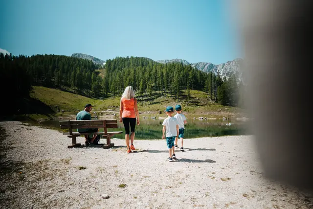 Die Petzen ist ein beliebtes Wanderziel, die Bergbahnen zeigen sich mit der Sommersaison bisher zufrieden und bereiten sich auf den Wanderherbst vor. | Foto: KSL Tourismus Marketing GmbH/Südkärnten