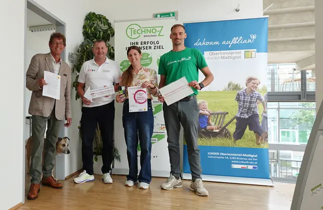 Foto: LEADER Oberinnviertel-Mattigtal
Professor Peter Scherrer, Techno-Z-Geschäftsführer Herbert Ibinger sowie die Leader Projektmanager Ulrike Kappacher und Florian Reitsammer (v.l.n.r). | Foto: Leader Oberinnviertel-Mattigtal