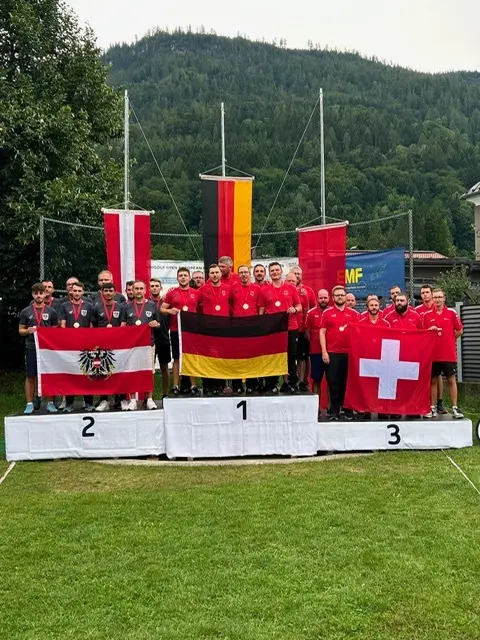 Bei der Europameisterschaft in Bischofshofen waren die besten Minigolfer Europas am Start. Insgesamt kämpften 104 Spielerinnen und Spieler aus zwölf verschiedenen Ländern um die Medaillen. Mit dabei waren auch die Spieler des MGC-Sparkasse Bludenz, Fabian Spies und Mario Dangl. | Foto: MGC-Sparkasse Bludenz