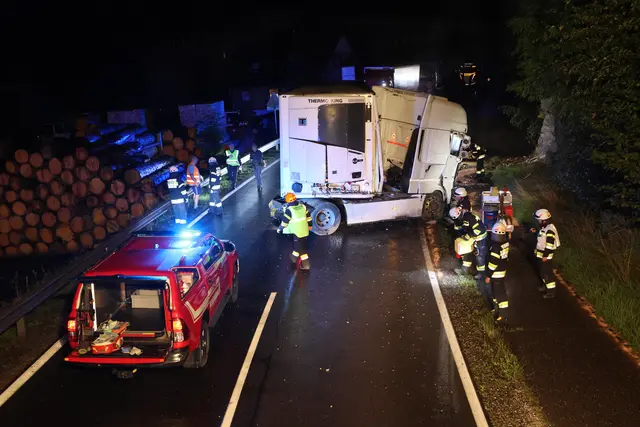 Die Feuerwehr Weißkirchen war mit 15 Helfern im Einsatz.
