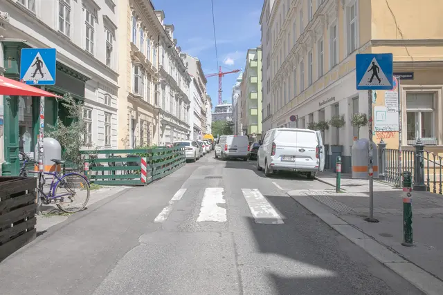 Die Umbauarbeiten in der Windmühlgasse im Abschnitt zwischen Fritz-Grünbaum-Platz und Filgradergasse starten Mitte/Ende September und sollen mit Oktober abgeschlossen werden. | Foto: BV 6