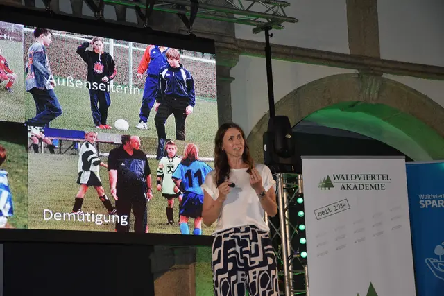 Die ehemalige Fußballnationalspielerin Viktoria Schnaderbeck | Foto: WALDVIERTEL AKADEMIE