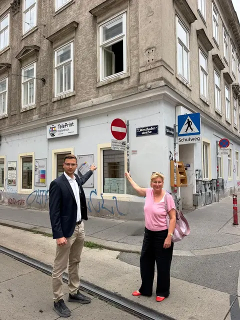 ÖVP-Klubobfrau Christina Schlosser und FPÖ-Klubobmann Frederick Rösch üben scharfe Kritik an der neuen Einbahnregelung in der Neubaugasse. | Foto: Rösch/Schlosser